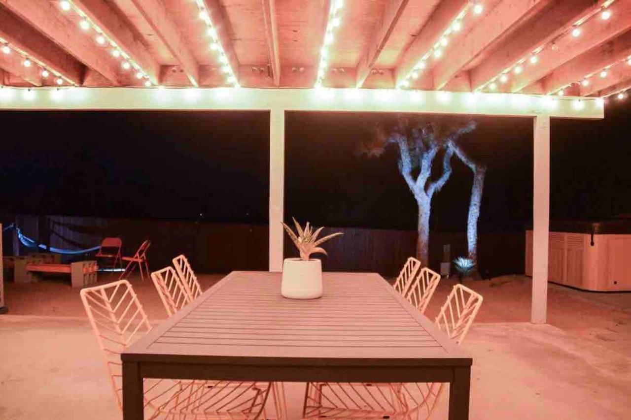 Made In The Shade - Central, Hot Tub, Ac, Sleeps 8 Villa Joshua Tree Exterior photo